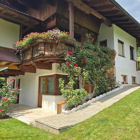 Landhaus Knoflach Neustift im Stubaital Eksteriør billede